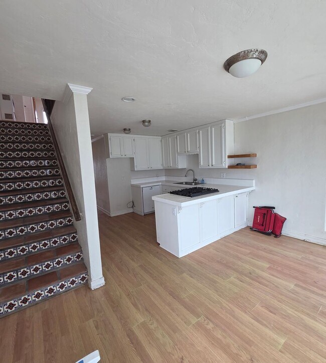 Foto del edificio - Beachfront 2-Bed, 2.5-Bath House w/2-Car Garage in Imperial Beach