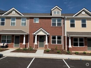 Building Photo - 7042 Magnolia Crossings