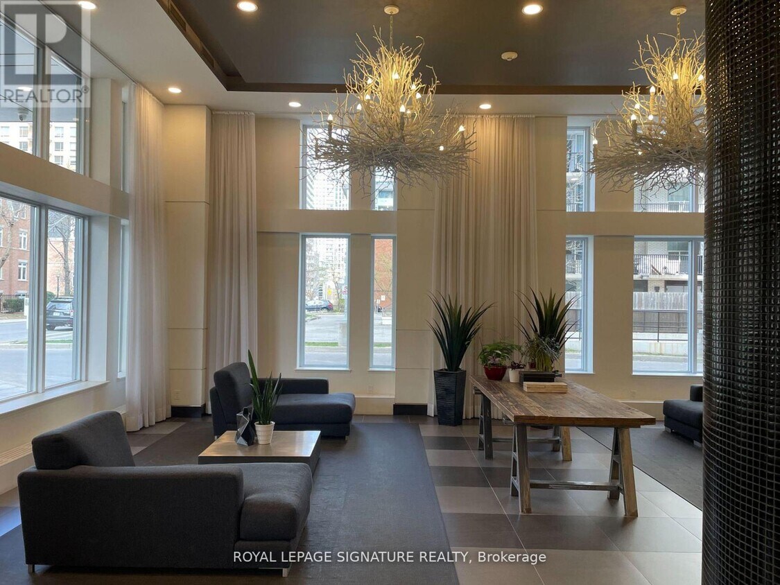 Photo principale - 83 Redpath Ave