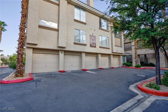 Foto del edificio - 7119 S Durango Dr