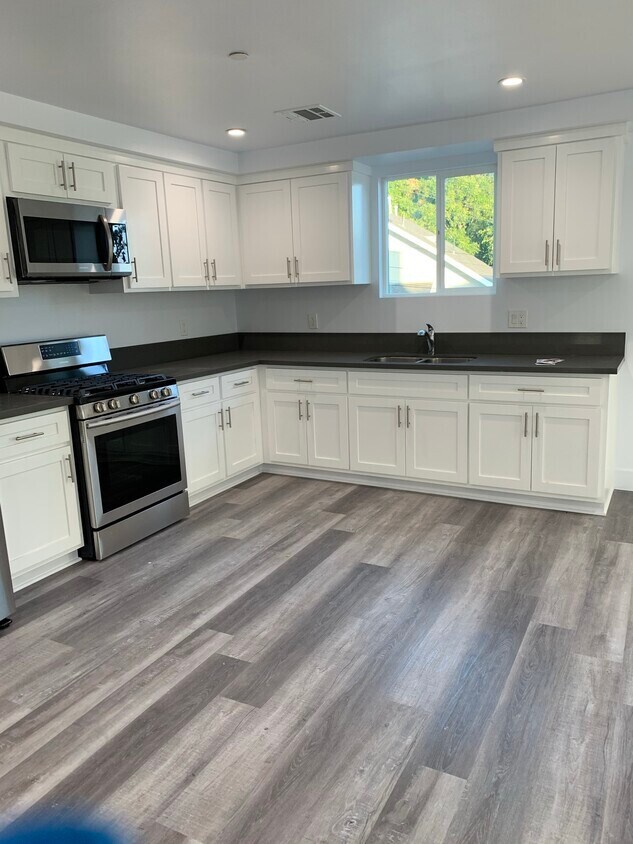 Foto del edificio - 789 E 41st Pl