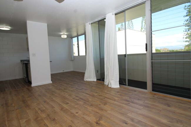 Foto del edificio - Beautifully Renovated 2-Bedroom Unit in Mi...