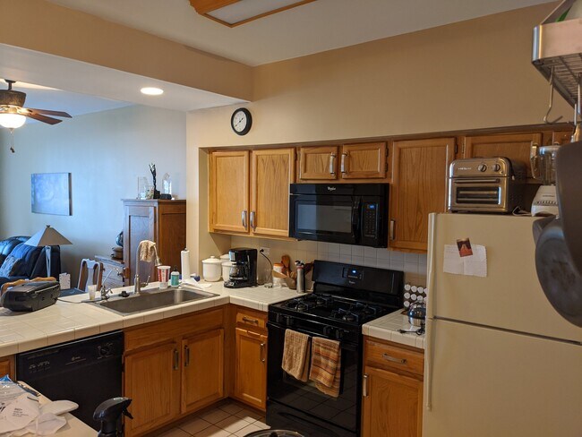 Building Photo - 170 Northlight Passe