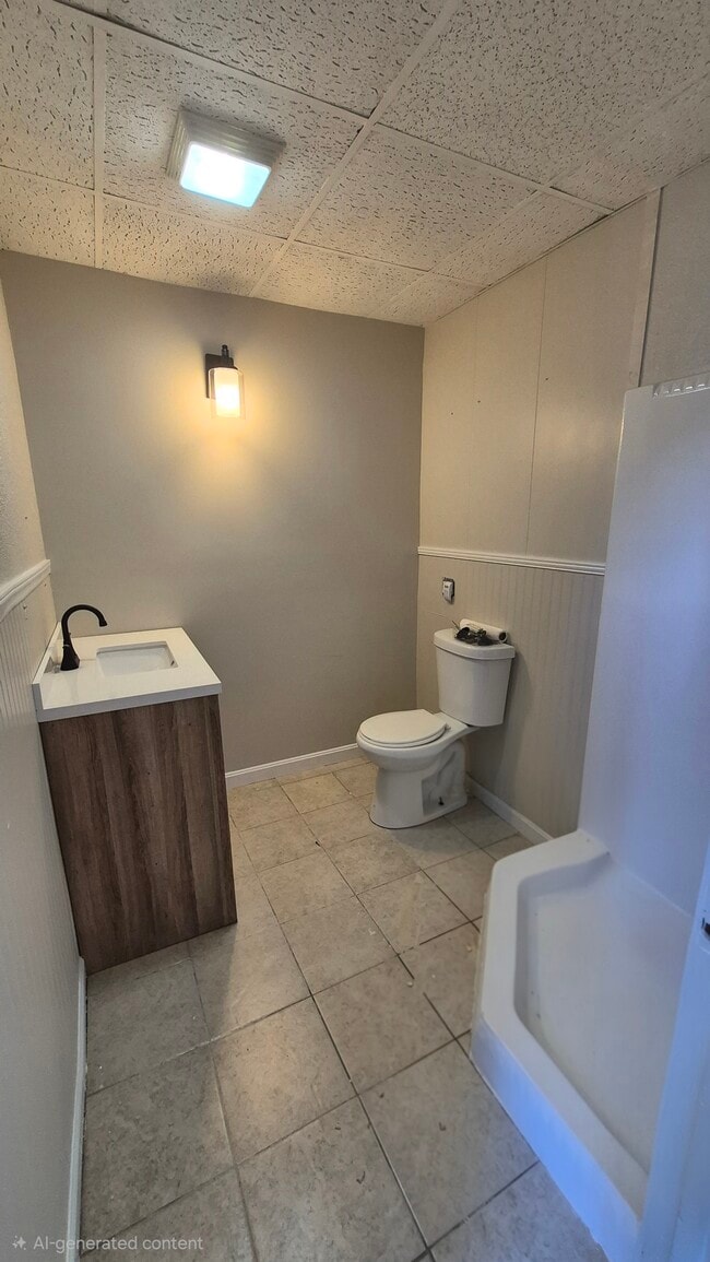 Bathroom . Shower only - 9 Beech St
