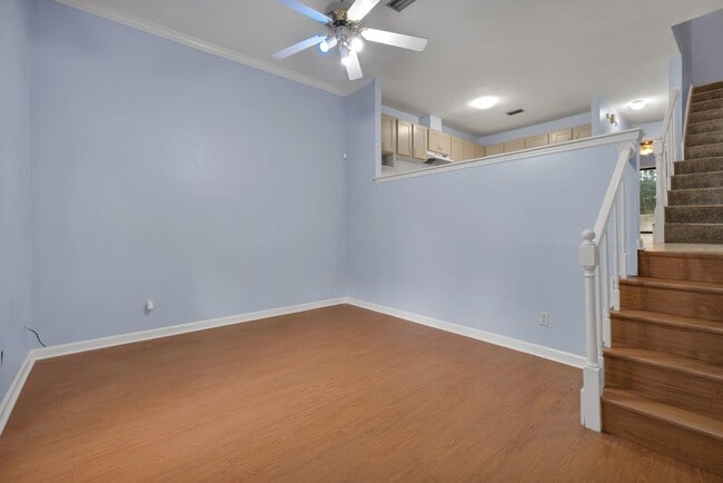 Building Photo - 1609 S Gadsden St