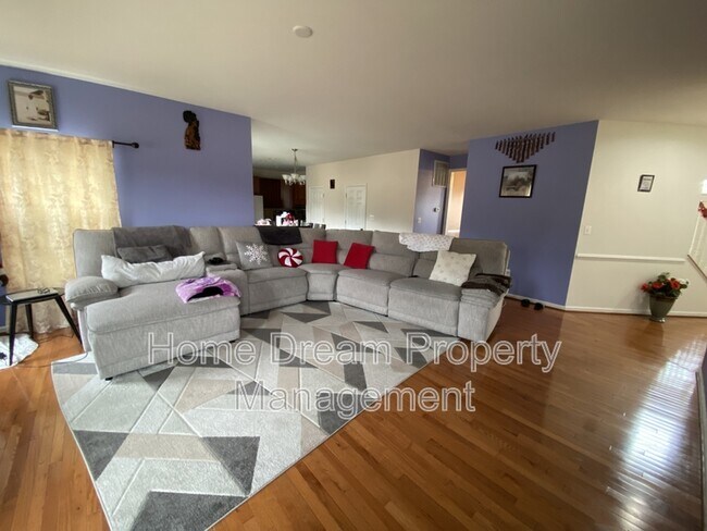 Foto del edificio - 11212 Katerina Dr S