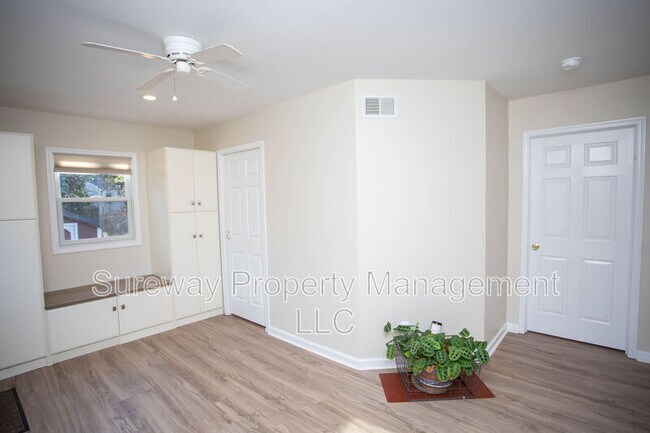 Foto del edificio - 90 Clubhouse Rd