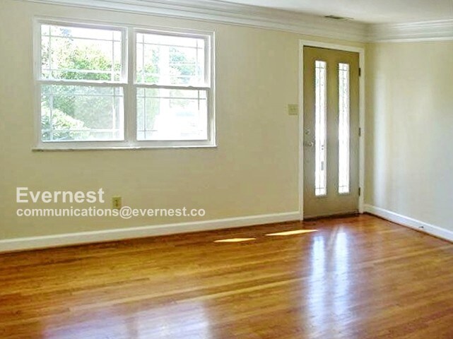 Foto del edificio - 3109 N Parham Rd