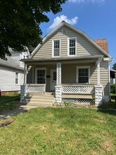 Building Photo - 1023 W Calhoun Ave
