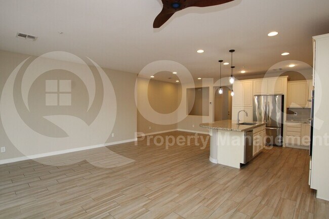 Building Photo - 12794 W Burnside Trail