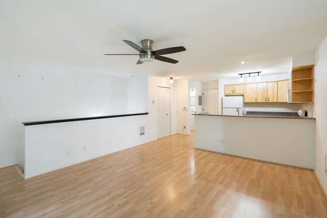 Building Photo - 952 N 35th St