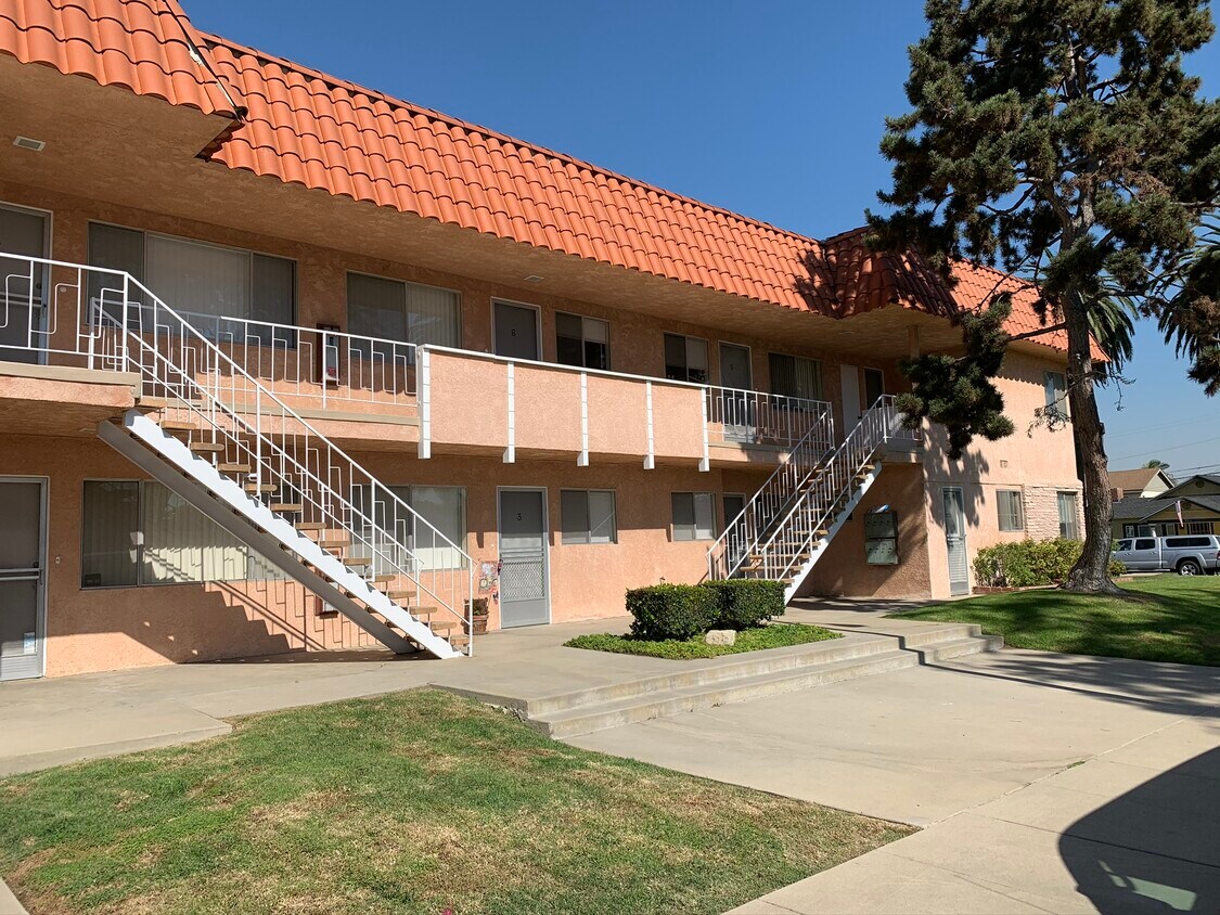 Primary Photo - 919 Cota Ave