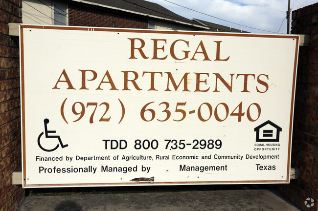 Building Photo - Regal Apartments