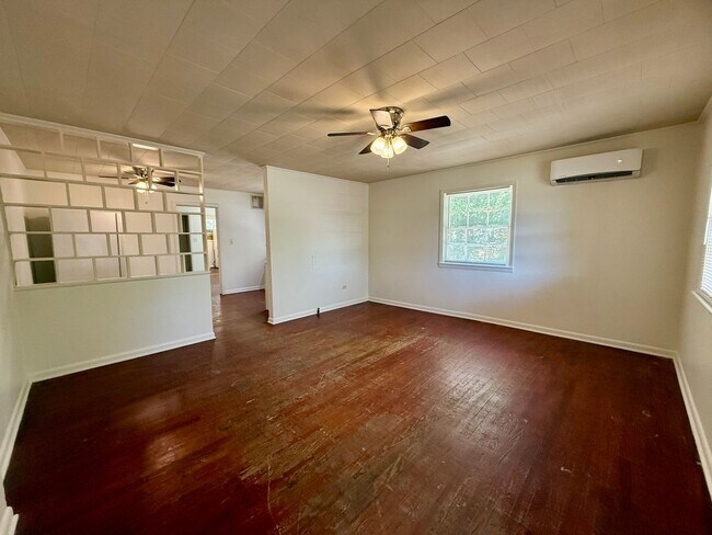 Foto del edificio - 819 W Emerson St