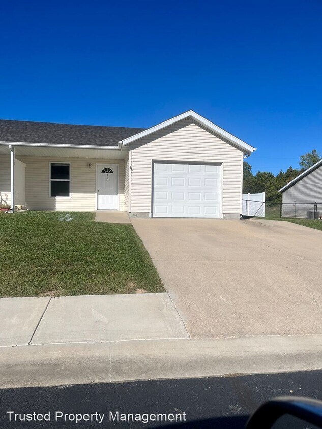 Foto principal - 3 br, 2 bath House - 76 Montee Drive