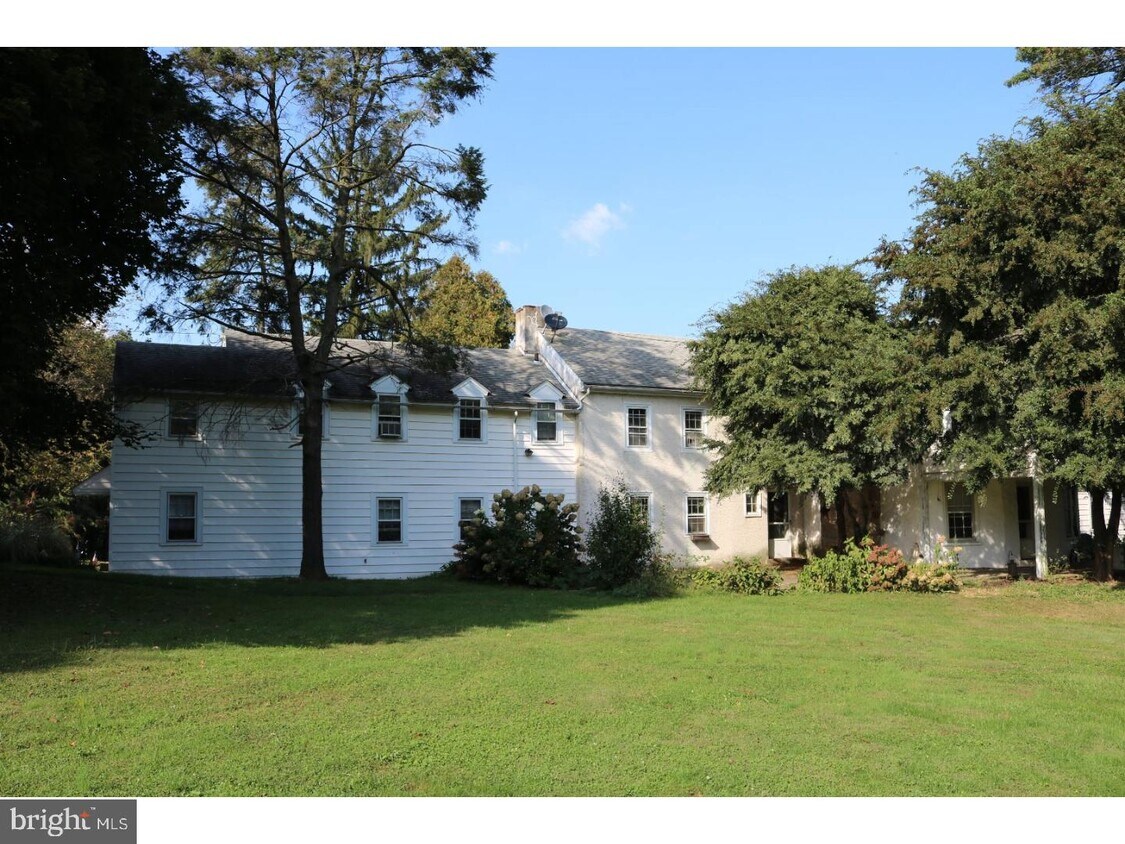Primary Photo - 3129 Yellow Springs Rd