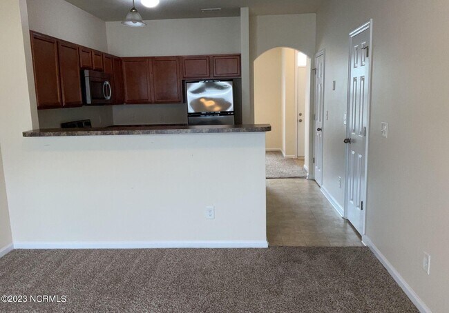 Foto del edificio - 255 Caldwell Loop
