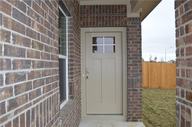 Building Photo - 2800 Bridekirk Dr