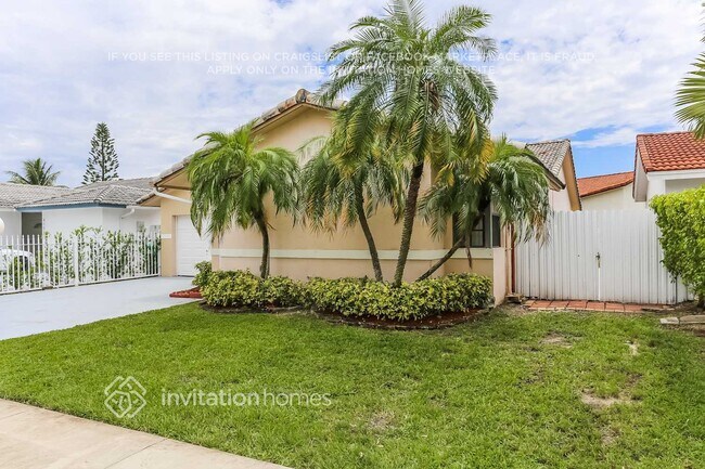 Foto del edificio - 4705 SW 143rd Ave