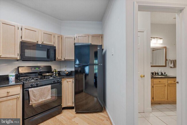 Foto del edificio - 4405 Fair Stone Dr