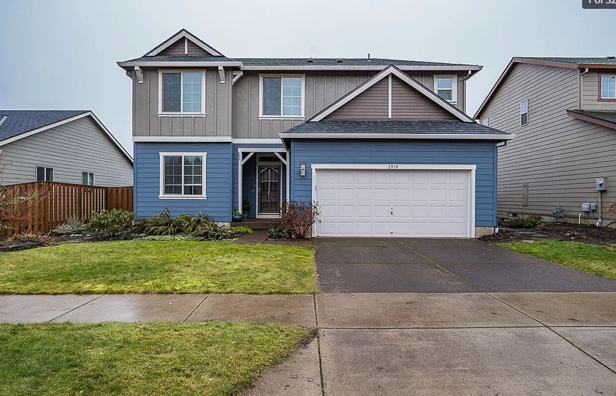 Foto principal - Beautiful 3 bedroom 2.5 bath Home in North...