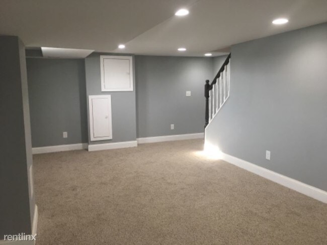 Building Photo - 3 br, 2 bath Townhome - 7801 Saint Fabian Ln