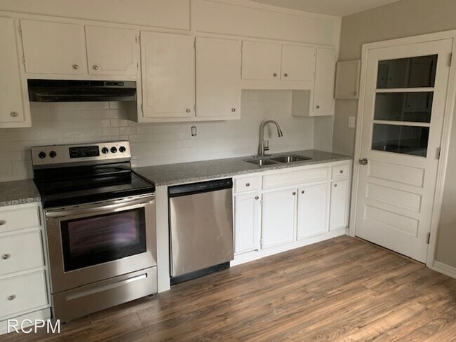 Foto del edificio - 2 br, 1 bath House - 713 10th St