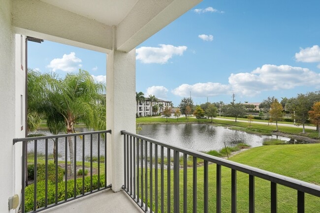 Building Photo - Channelside