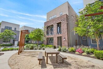 Building Photo - 315 Creamery Ln