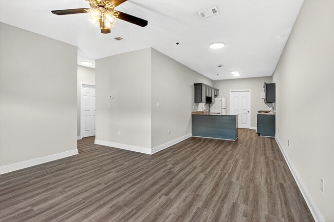 Building Photo - The Quarters Apartments