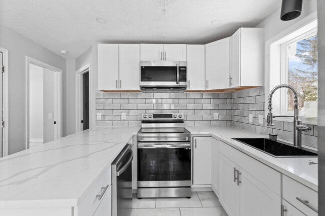 Building Photo - 5361 Winter Dr