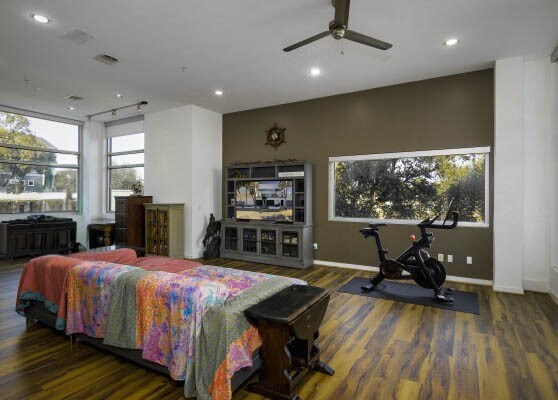 Foto del edificio - 102 Quitman St