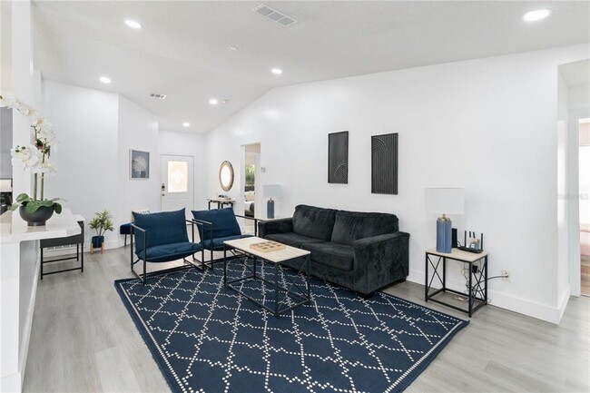 Foto del edificio - 7803 Laurel Oak Ln
