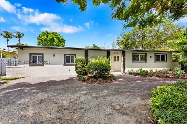 Foto del edificio - 6331 SW 62nd Terrace