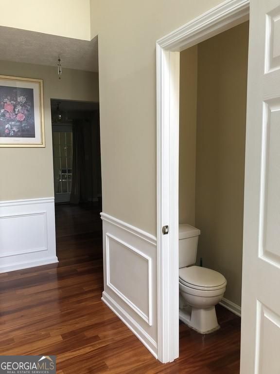 Foto del edificio - 1351 Pinebreeze Ct