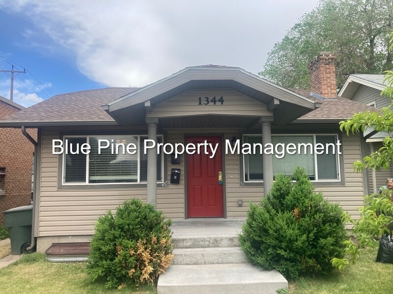 Primary Photo - 1344 N Main St