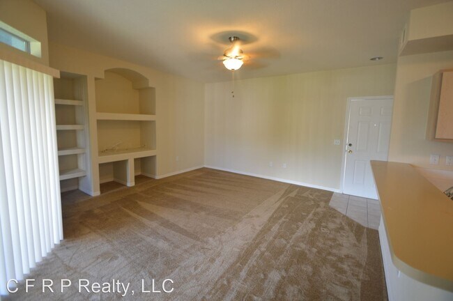 Building Photo - 2 br, 1 bath House - 13110 Arbor Isle Dr #304