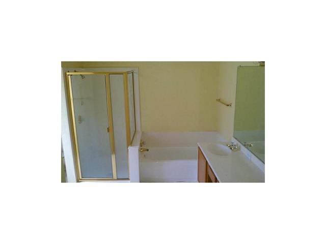 Foto del edificio - 1108 Irene Dr