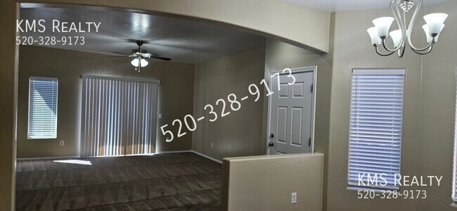 Building Photo - 7588 E Majestic Palm Ln