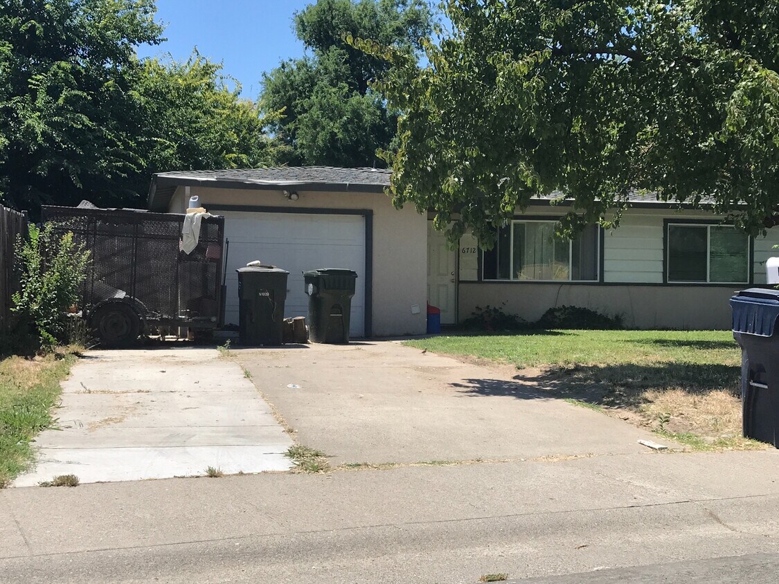 Primary Photo - Fresh and Clean 3 bedroom home!