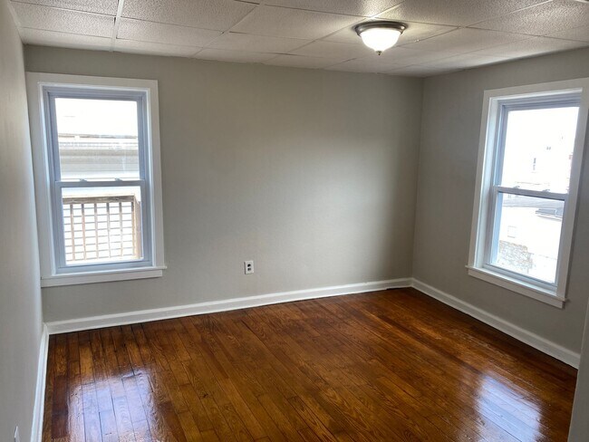 Foto del edificio - 276 4th St