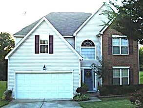 Building Photo - 9117 Hollow Ridge Ln