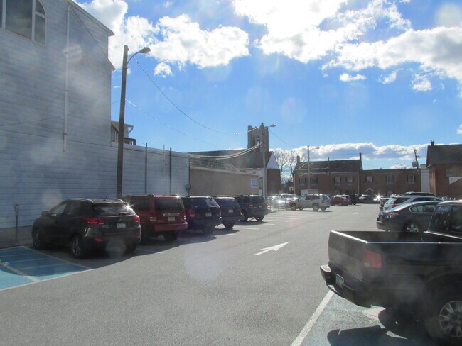 Side of Property - 102 Carlisle St