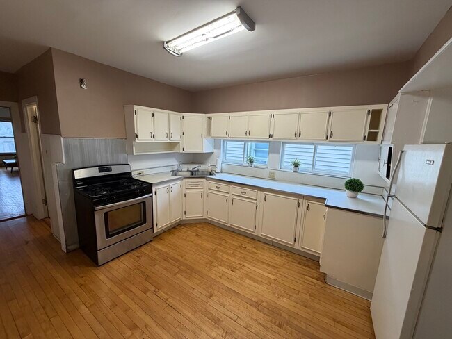 Foto del edificio - 5252 N Ludlam Ave