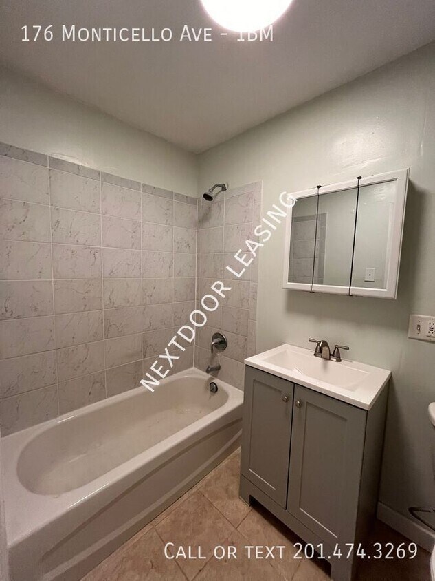 Foto del edificio - 176 Monticello Ave