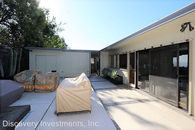 Foto del edificio - 4 br, 3 bath House - 1961 Drake Drive
