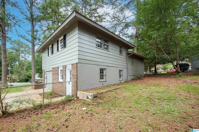 Building Photo - 1037 Dawn Dr