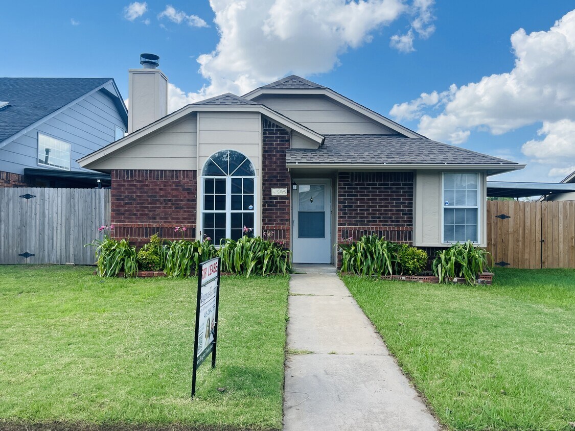 Foto principal - 1305 SW 96th St