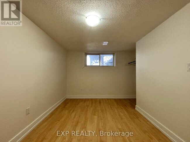 Building Photo - 466 Ginger Downs