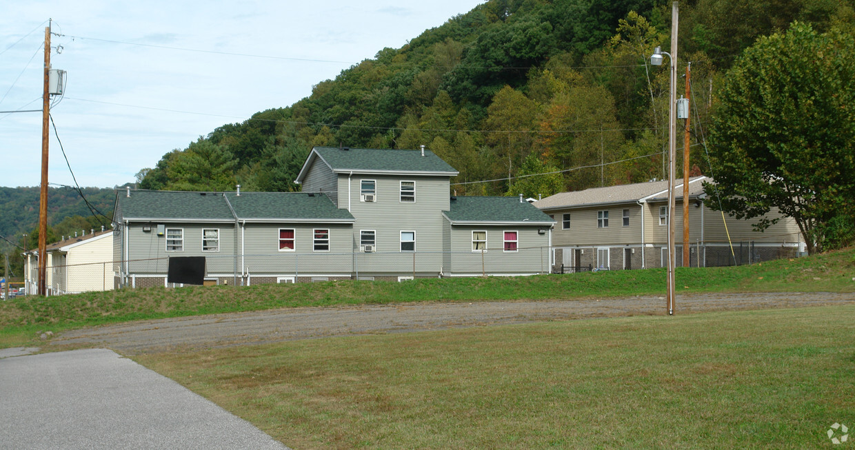 Building Photo - South Park Village